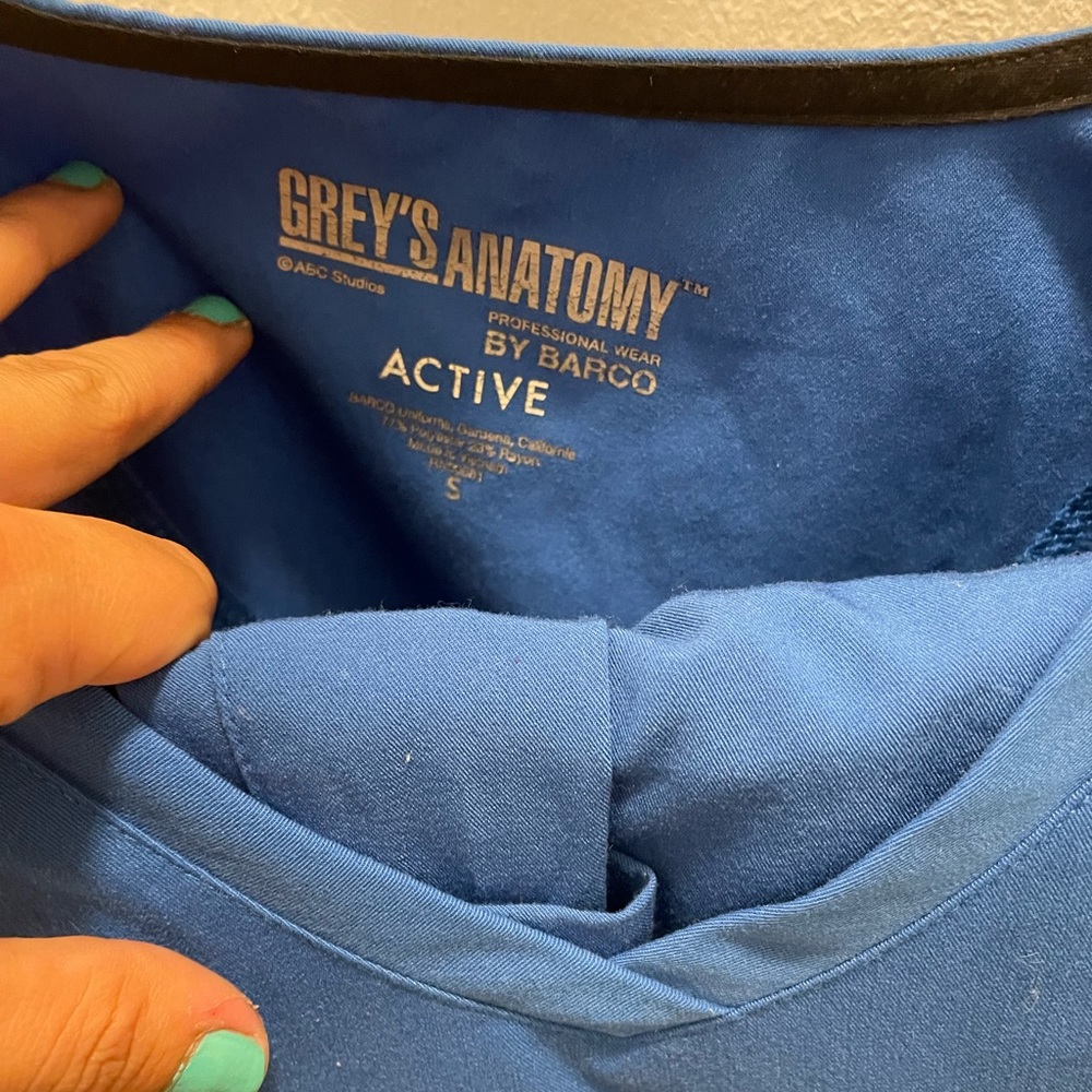 Greys Anatomy Scrub Sets - Size; XS & Smalls - Picture 2 of 10